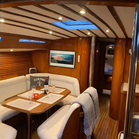 Botel Nuit Sur Un Bateau