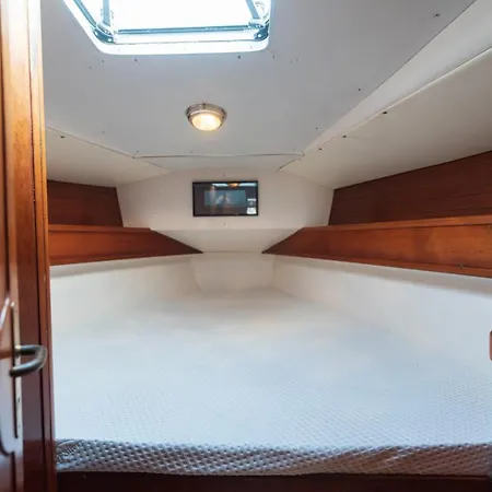 Botel Nuit Sur Un Bateau La Rochelle (Charente-Maritime)