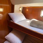 Nuit Sur Un Bateau بوتيل لا روشيل