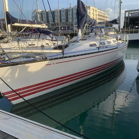 Bateau-hôtel Nuit Sur Un Bateau
