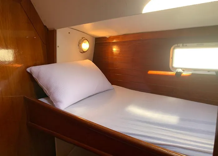Nuit Sur Un Bateau La Rochelle (Charente-Maritime)