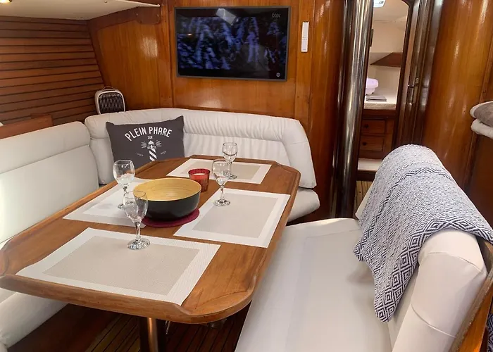 Bateau-hôtel Nuit Sur Un Bateau *