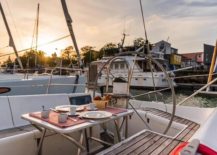 Nuit Sur Un Bateau Bateau-hôtel