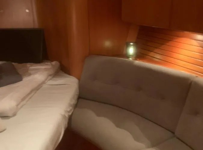 Nuit Sur Un Bateau Bateau-hôtel *