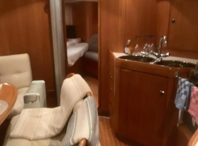 Nuit Sur Un Bateau * La Rochelle (Charente-Maritime)